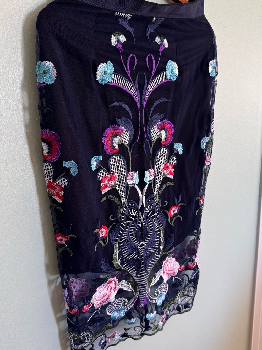 River Island Blue Skirt with Branded Waist Label - Picture 2 of 9
